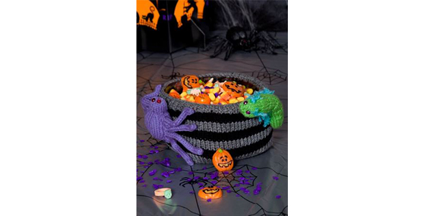 Unscary Bug-Infested Bowl! (FREE Knitting Pattern)