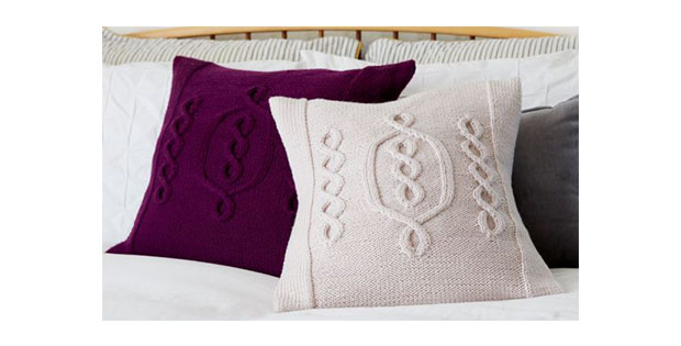 Heavenly “Hygge” Chic Knit Pillow! (FREE Knitting Pattern)
