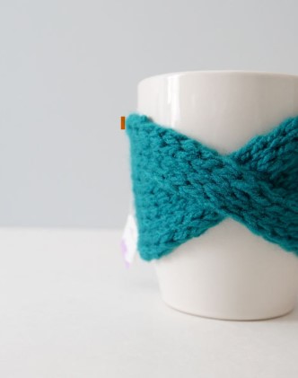 Comforting Cable Cup Cozy!