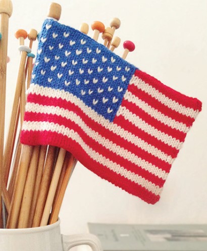 Spectacular “Stars and Stripes” Mini Flag!